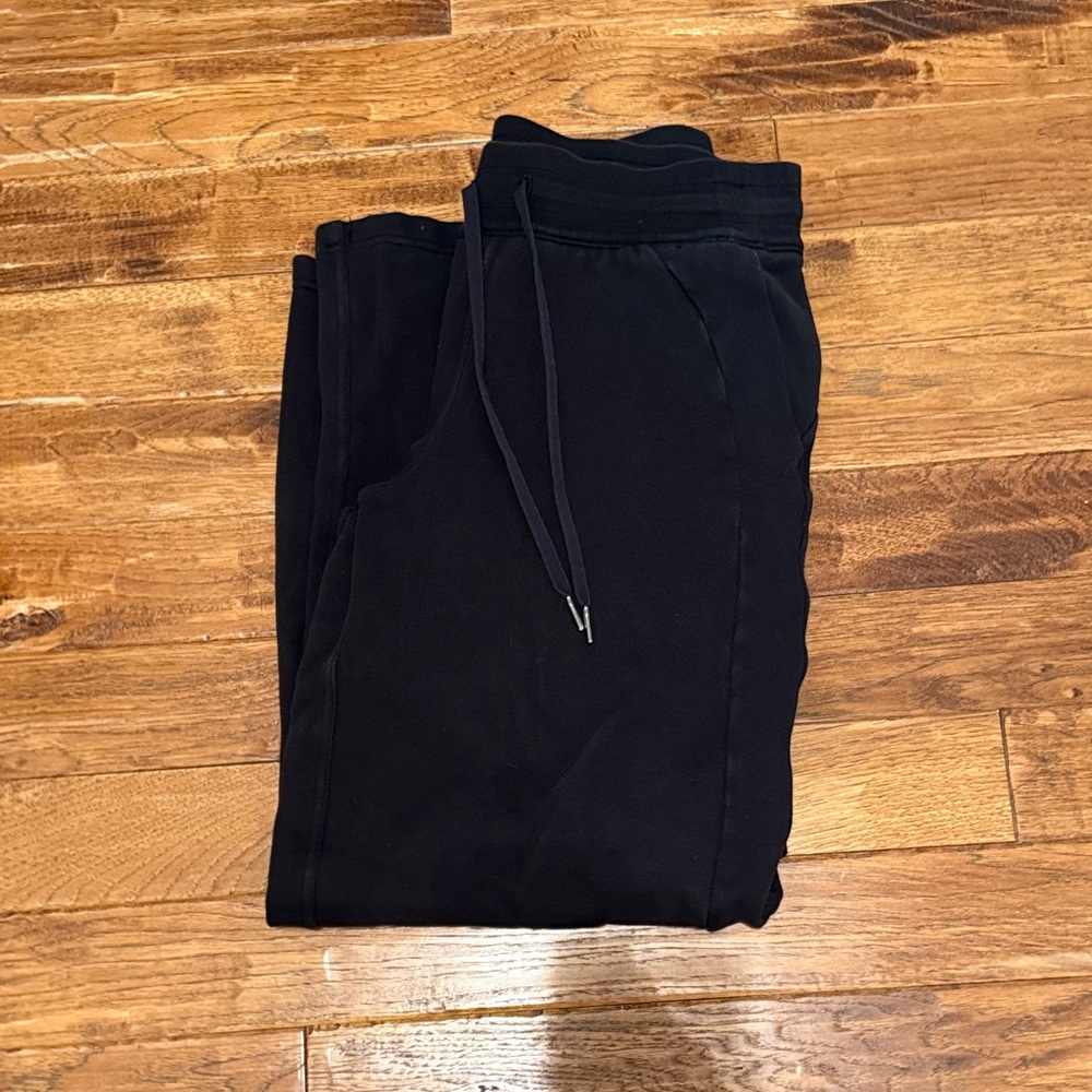 Lululemon sweats